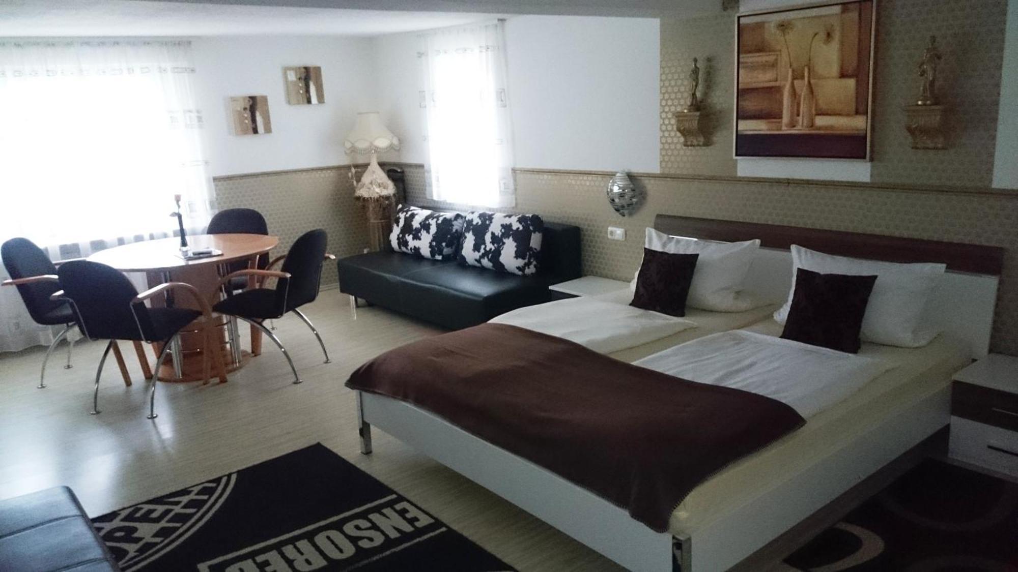 T&K Appartements Бад-Гомбург-фор-дер-Гее Екстер'єр фото