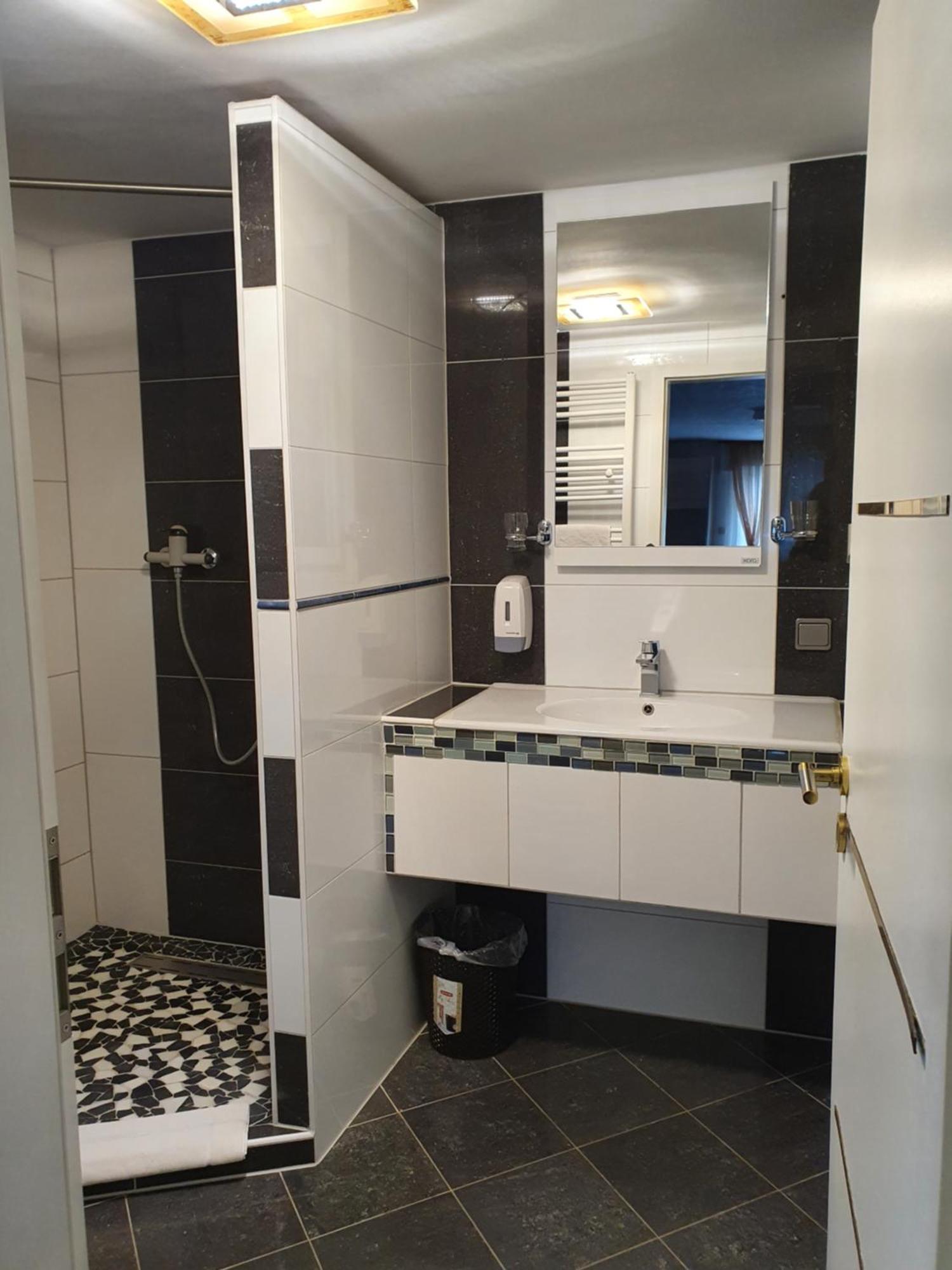 T&K Appartements Бад-Гомбург-фор-дер-Гее Екстер'єр фото